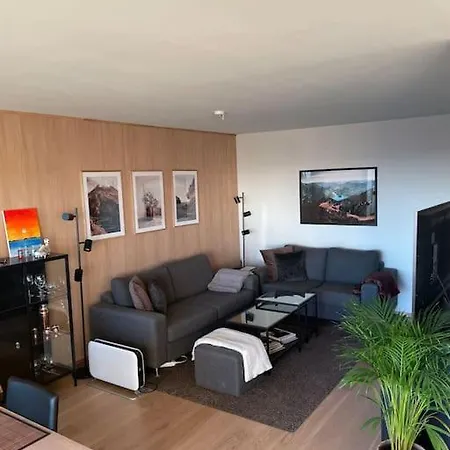 One Bedroom Apartment *